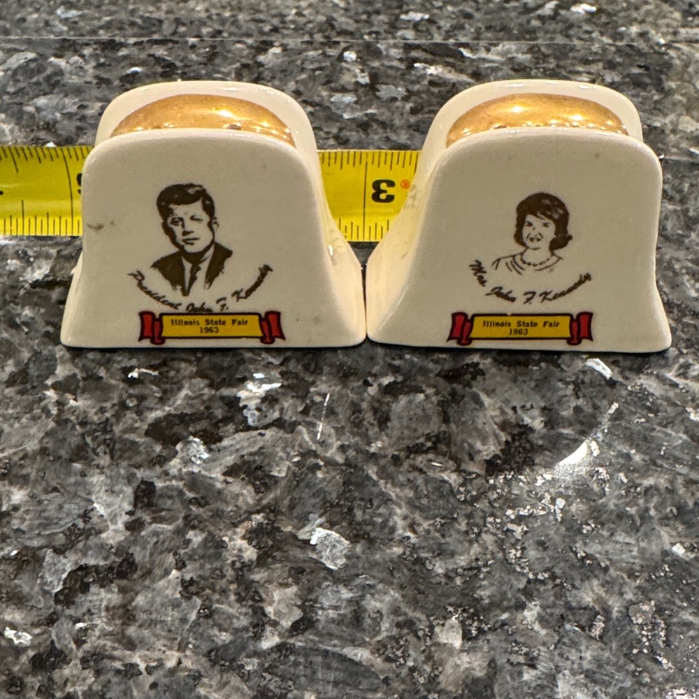 Vintage Illinois State Fair 1963 Salt and Pepper Shakers John F Kennedy Jackie